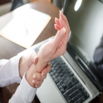 Ease Carpal Tunnel Syndrome Pain – How It Is Done?
